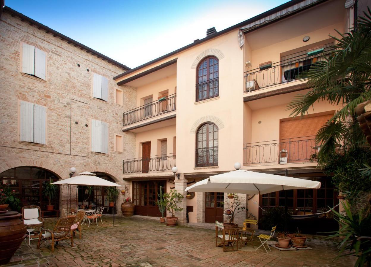 Relais B&B Corte Dei Turchi Longiano Zewnętrze zdjęcie