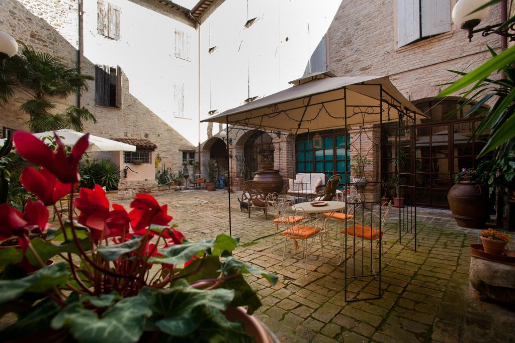 Relais B&B Corte Dei Turchi Longiano Zewnętrze zdjęcie